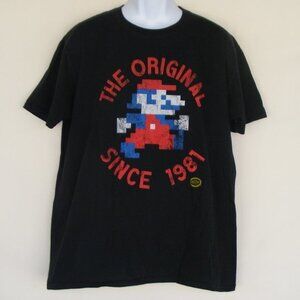 Nintendo LUIGI Tshirt, XL, The Original Since 1981
